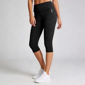 Legginsy Softee Impulse Capri w kolorze czarnym. Czarne legginsy SOFTEE, bez wzorów, z elastanu, z podwyższonym stanem. Za 167,99 zł.