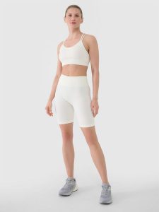 4F Legginsy kolarki bezszwowe treningowe damskie - białe M/L. Białe legginsy 4f, bez wzorów, z dzianiny, z podwyższonym stanem, krótkie. W wyprzedaży za 79,99 zł.