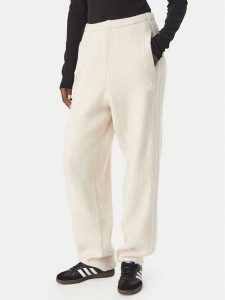 Adidas Spodnie dresowe Adiluna Season 2 X Jennie LD4963 Beżowy jasny Loose Fit. Brązowe spodnie dresowe ADIDAS, l, bez wzorów, z dresówki. Za 439,99 zł.
