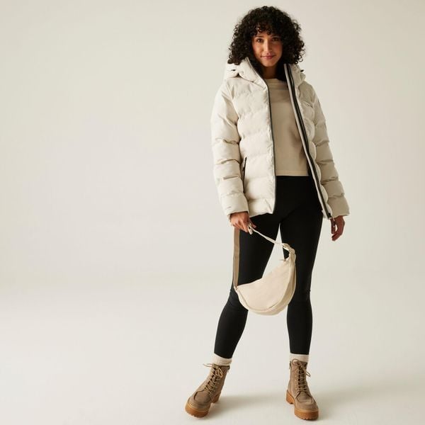 Kurtka damska zimowa ocieplana Altoro. Brązowe kurtki Regatta, na zimę, l, bez wzorów, z puchu, bez kaptura. Za 449,99 zł.