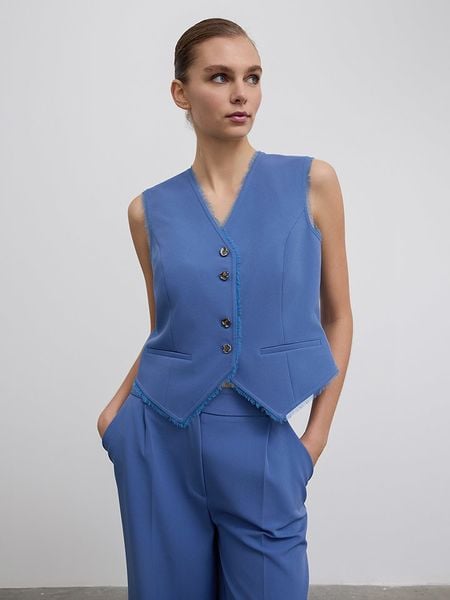 BGN Kamizelka w kolorze niebieskim rozmiar: 36. Niebieskie kamizelki BGN, bez wzorów, bez kołnierzyka, bez ramiączek, bez kaptura. Za 65,38 zł.