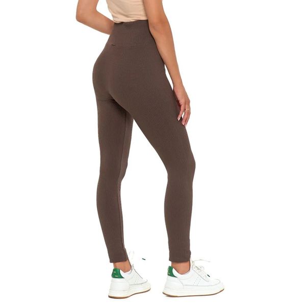 Legginsy damskie Moraj, do ćwiczeń slim fit z wysokim stanem do biegania długie prążkowane, brązowe, RDL1000-020. Brązowe legginsy Moraj, bez wzorów, prążkowane, z podwyższonym stanem, długie. Za 34,99 zł.