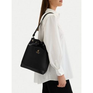 Torebka Beverly Hills Polo Club. Czarne torebki klasyczne Beverly Hills Polo Club, bez wzorów, bez dodatków. Za 219,99 zł.