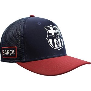 Czapka z daszkiem FC Barcelona - oficjalna licencjonowana. Czerwone czapki FC BARCELONA, bez wzorów, z bawełny. Za 99,00 zł.