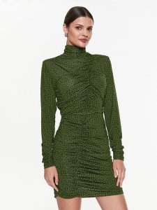 Gestuz Sukienka codzienna Milia 10906832 Zielony Slim Fit. Zielone kombinezony Gestuz, s, bez wzorów, z wiskozy, bez kołnierzyka, bez ramiączek. Za 389,99 zł.