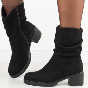 Czarne botki damskie na obcasie Potocki 51303. Czarne botki POTOCKI, na jesień, bez wzorów, z materiału, z okrągłym noskiem, bez obcasa, na obcasie, bez zapięcia. Za 219,00 zł.
