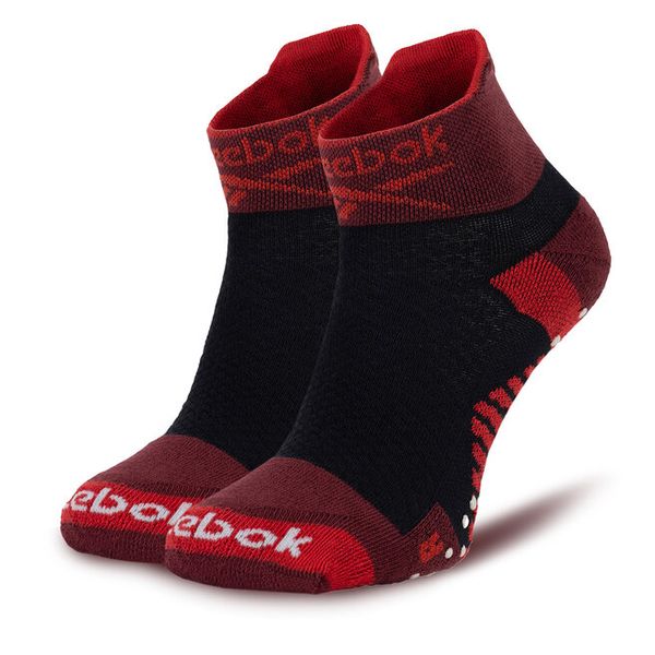 Skarpety krótkie Reebok. Czerwone skarpetki Reebok, bez wzorów. Za 44,99 zł.