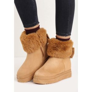 Camelowe Śniegowce Favoured. Buty zimowe marki Born2be. Za 54,99 zł.