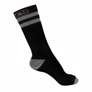 Skarpety odblaskowe Proviz Airfoot Reflect 360. Czarne skarpetki PROVIZ, bez wzorów, z lycry. Za 149,00 zł.