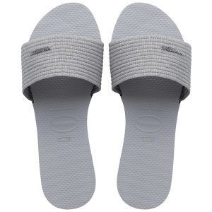 Klapki Havaianas Model 4147312 Kolor Szary. Szare klapki Havaianas, bez wzorów, bez obcasa. Za 179,99 zł.