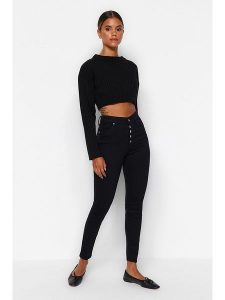 Trendyol Dżinsy - Skinny fit - w kolorze czarnym rozmiar: 44. Czarne jeansy Trendyol, bez wzorów, z podwyższonym stanem. Za 97,05 zł.
