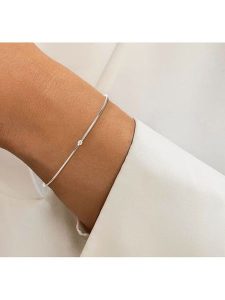 DIA DIAMONDS Srebrna bransoletka z diamentem rozmiar: onesize. Szare bransoletki DIA DIAMONDS, z diamentem, srebrne. Za 228,92 zł.