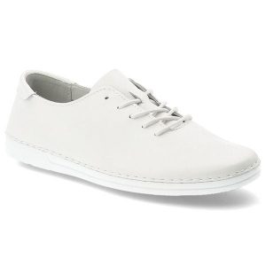 Półbuty damskie S.Barski, ze skóry naturalnej licowej minimalistyczny design sznurowanie lekka podeszwa casual, białe, LR61-645. Białe półbuty S.BARSKI, bez wzorów, ze skóry, bez obcasa, na płaskiej podeszwie, bez zapięcia. Za 179,00 zł.