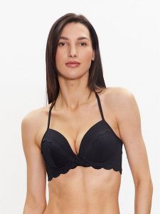 Hunkemöller Góra od bikini Scallop 191272 Czarny. Czarne bikini Hunkemöller, bez wzorów, z syntetyku. Za 159,99 zł.