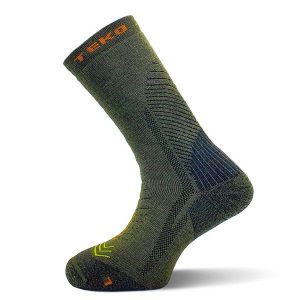 Skarpety sportowe z wełny Merino Teko ecoHIKE Medium Full Cushion Hiking 3.0. Zielone skarpetki TEKO, bez wzorów, z wełny. Za 62,99 zł.