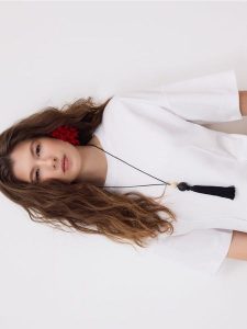 Naszyjnik z koralikami - czarny. Czarne naszyjniki Reserved. Za 69,99 zł.