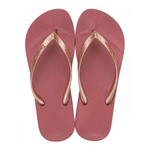 Japonki damskie Ipanema Anat Tan. Czerwone klapki Ipanema, bez wzorów, z materiału, bez obcasa. Za 52,99 zł.