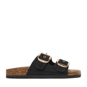 Klapki JENNY. Czarne klapki Jenny, bez wzorów, bez obcasa. Za 99,99 zł.