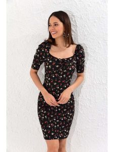 Cool & Sexy Sukienka w kolorze czarnym ze wzorem rozmiar: M. Czarne sukienki Cool & Sexy, m, bez wzorów, bez kołnierzyka, bez ramiączek, mini. Za 52,99 zł.