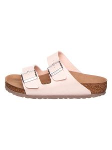 Birkenstock Klapki "Arizona" w kolorze jasnoróżowym rozmiar: 37. Różowe klapki Birkenstock, bez wzorów, z otwartym noskiem, bez obcasa. Za 382,13 zł.