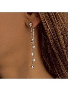 Les Petites Précieuses Srebrne kolczyki-wkrętki z cyrkoniami rozmiar: onesize. Szare kolczyki Les Petites Précieuses, z cyrkonią, srebrne. Za 140,20 zł.