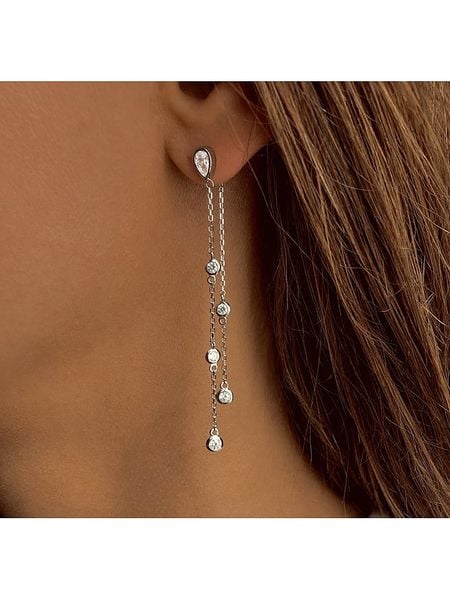 Les Petites Précieuses Srebrne kolczyki-wkrętki z cyrkoniami rozmiar: onesize. Szare kolczyki Les Petites Précieuses, z cyrkonią, srebrne. Za 140,20 zł.