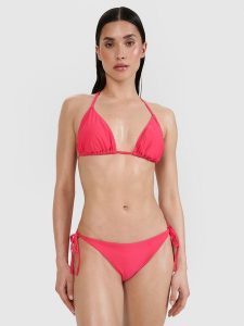 4F Góra od bikini damska - różowa L. Czerwone bikini 4f, bez wzorów, z elastanu. W wyprzedaży za 39,99 zł.