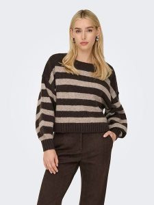 ONLY Sweter w kolorze ciemnobrązowo-beżowym rozmiar: L. Brązowe swetry oversize ONLY, l, bez wzorów, ze splotem, bez ramiączek. Za 127,35 zł.