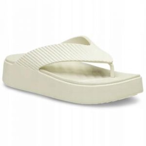 Japonki Dla Dorosłych Crocs Getaway Groove Platform Flip. Fioletowe klapki Crocs, bez wzorów, z materiału, bez obcasa. Za 191,99 zł.