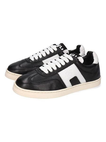 MELVIN & HAMILTON Skórzane sneakersy "Milani 4" w kolorze czarno-białym rozmiar: 39. Białe trampki Melvin & Hamilton, bez wzorów, bez zapięcia. Za 487,72 zł.