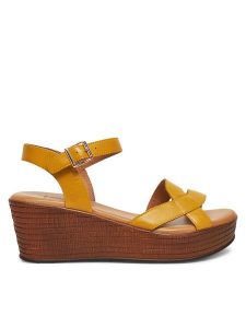 Lasocki Sandały WI16-NYASA-03 Żółty. Żółte sandały Lasocki, bez wzorów, ze skóry, bez obcasa, na koturnie, bez zapięcia. Za 143,99 zł.
