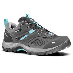 Buty turystyczne damskie Quechua MH100 niskie WTP. Niebieskie buty trekkingowe QUECHUA, z kauczuku, bez zapięcia. Za 229,99 zł.