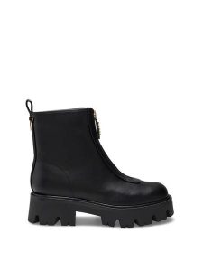 Guess Kozaki 184521 Czarny. Czarne kozaki Guess, z aplikacjami, bez obcasa, na słupku, bez zapięcia. Za 584,99 zł.