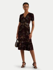 LAUREN RALPH LAUREN Sukienka codzienna 250951435001 Bordowy Regular Fit. Czerwone sukienki Lauren Ralph Lauren, na co dzień, bez wzorów, z syntetyku, bez kołnierzyka, bez ramiączek, proste. Za 529,99 zł.