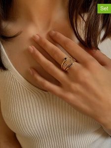 Les Petites Précieuses Pozłacane pierścionki (3 szt.) z cyrkoniami i szafirami rozmiar: 54. Niebieskie pierścionki Les Petites Précieuses, z cyrkonią, pozłacane. Za 384,71 zł.