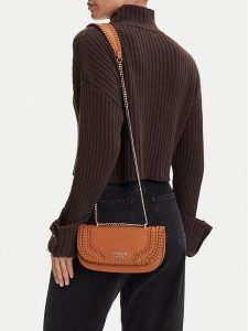 Guess Torebka Tatum HWNG96 67210 Brązowy. Brązowe torebki klasyczne Guess, z aplikacjami, ze skóry, bez dodatków. Za 329,99 zł.