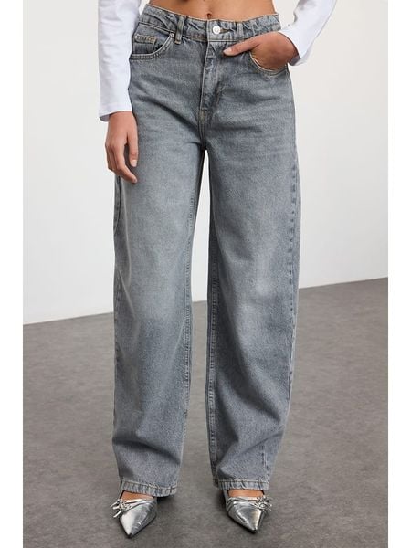 Trendyol Dżinsy - Baggy fit - w kolorze niebieskim rozmiar: 38. Niebieskie jeansy Trendyol, bez wzorów, z bawełny, z podwyższonym stanem. Za 131,43 zł.