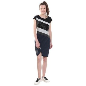 Desigual Kamizelka Damska Candela Navy 18wwvkav 5000 (Rozmiar Xxl). Spódnice marki Desigual. W wyprzedaży za 281,00 zł.