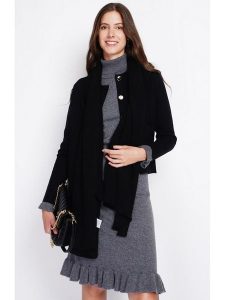 William de Faye Szal w kolorze czarnym rozmiar: onesize. Czarne szaliki William de Faye, bez wzorów, z materiału. Za 104,99 zł.