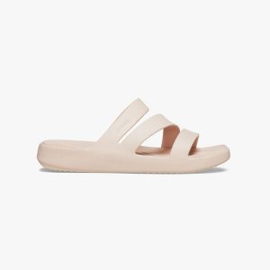 Klapki damskie do chodzenia Crocs GETAWAY STRAPPY. Brązowe klapki Crocs, bez wzorów, bez obcasa. Za 159,00 zł.