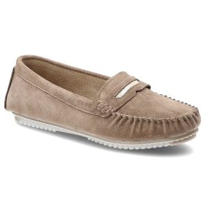 Mokasyny damskie S.Barski, cholewka ze skóry naturalnej zamszowej wsuwany fason z ozdobnym paskiem, brązowe, LR61-7029. Brązowe półbuty S.BARSKI, bez wzorów, ze skóry, bez obcasa, bez zapięcia. Za 169,00 zł.