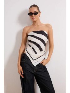 Trendyol Chusta w kolorze kremowo-czarnym rozmiar: Standart. Brązowe apaszki i chusty Trendyol, bez wzorów. Za 52,99 zł.