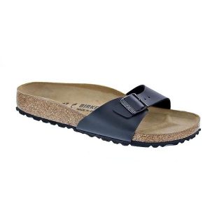 Klapki damskie Birkenstock Madrid BS. Czarne klapki Birkenstock, bez wzorów, z materiału, bez obcasa. Za 338,36 zł.