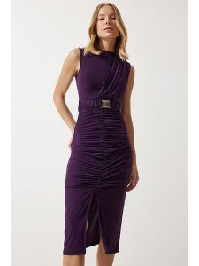 Happiness Istanbul Sukienka w kolorze ciemnofioletowym rozmiar: 38. Różowe sukienki Happiness Istanbul, bez wzorów, bez kołnierzyka, bez ramiączek, midi. Za 109,95 zł.