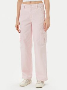 Guess Jeans Jeansy W4YB61 WGCV1 Różowy Straight Leg. Czerwone jeansy Guess Jeans, z aplikacjami, z bawełny. Za 349,99 zł.