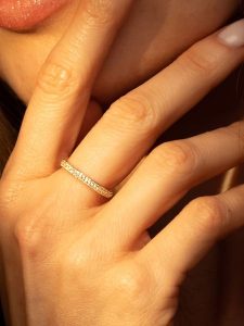 OR ÉCLAT Złoty pierścionek "Amour Innocent" z cyrkoniami rozmiar: 48. Żółte pierścionki OR ÉCLAT, z cyrkonią, złote. Za 635,42 zł.