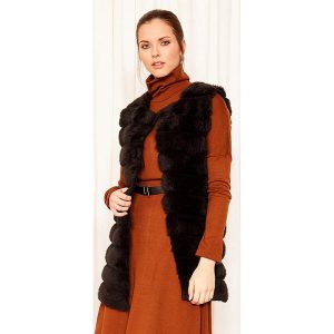 Kamizelka w kolorze czarnym. Kamizelki marki Eka. W wyprzedaży za 129,95 zł.
