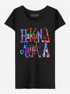 WOOOP Koszulka "Hakuna Matata" w kolorze czarnym rozmiar: L. Czarne bluzki Wooop, l, bez wzorów, z bawełny, bez kołnierzyka, bez ramiączek. Za 79,03 zł.