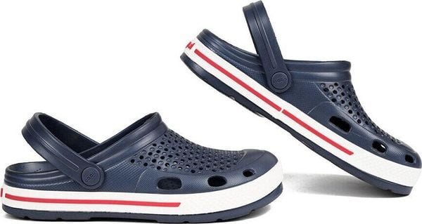Klapki damskie Coqui Lindo. Niebieskie klapki Coqui, bez wzorów, z materiału, bez obcasa. Za 135,99 zł.
