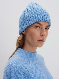 Someday Czapka w kolorze błękitnym rozmiar: onesize. Niebieskie czapki someday., bez wzorów, prążkowane. Za 114,44 zł.